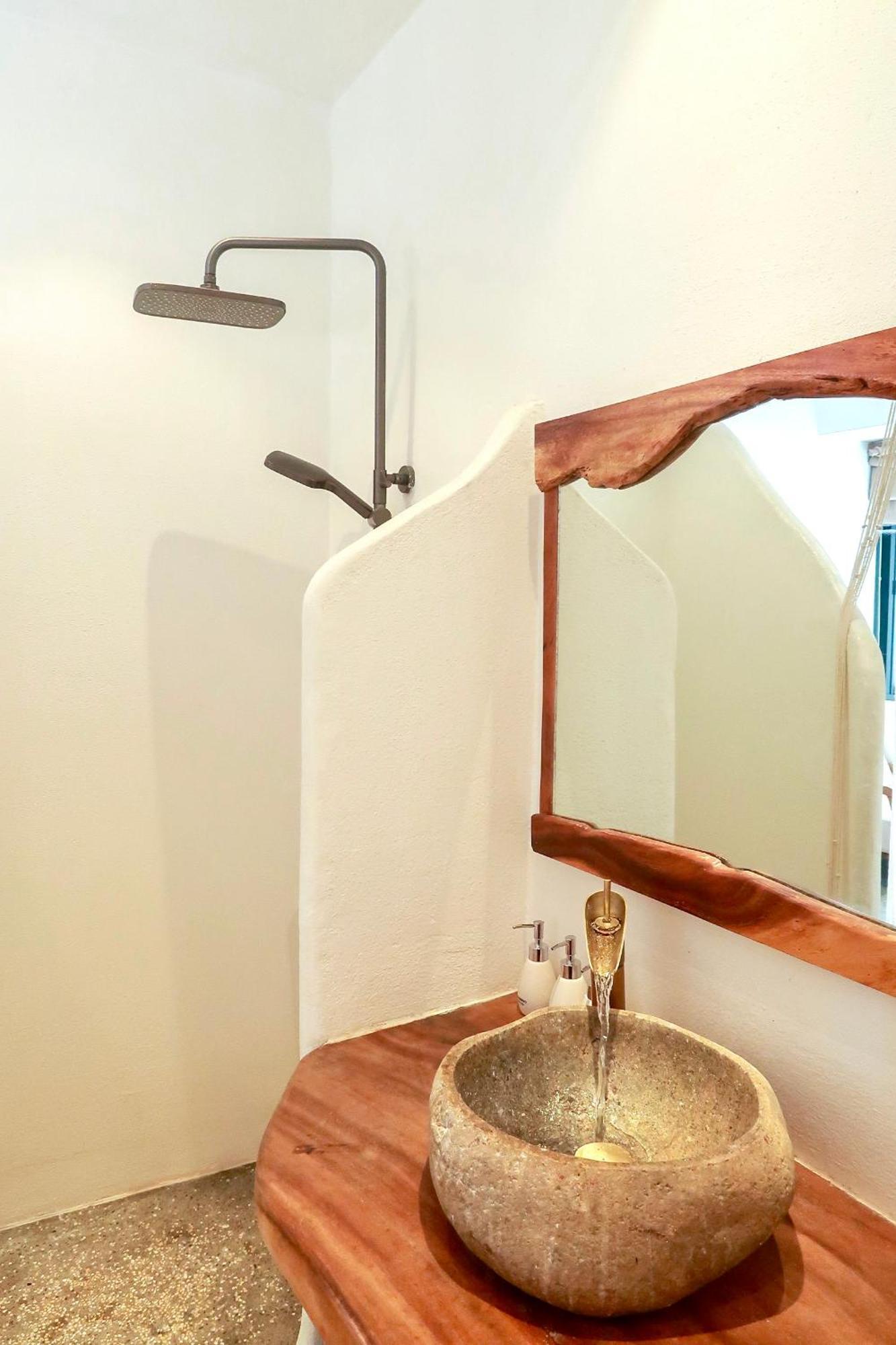 La Grotta Hotel - Phu Quoc Emerald Bay Room photo